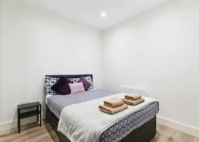Mondial Apartments At Heathrow